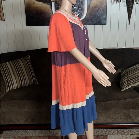 Go Softly Patio • Vintage • Boho • Orange/ Beige/Purple • Small •  Nightgown - Picture 10 of 16